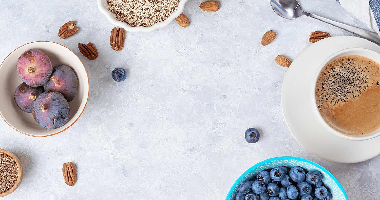 frutta, cereali e mandorle