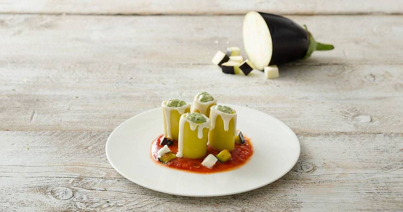 paccheri-ripieni-ricotta-spinaci-sugo-melanzane