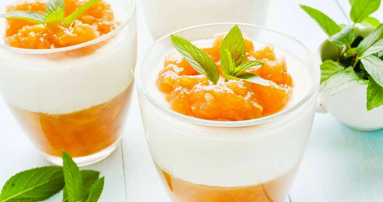 panna-cotta-alle-pesche