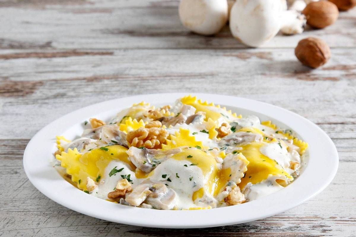 ravioli-con-funghi-e-noci