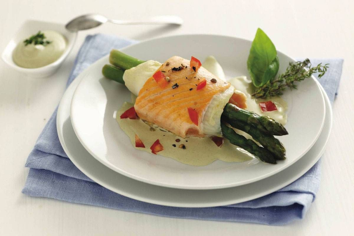 rotolo-di-salmone-sogliola-e-asparagi