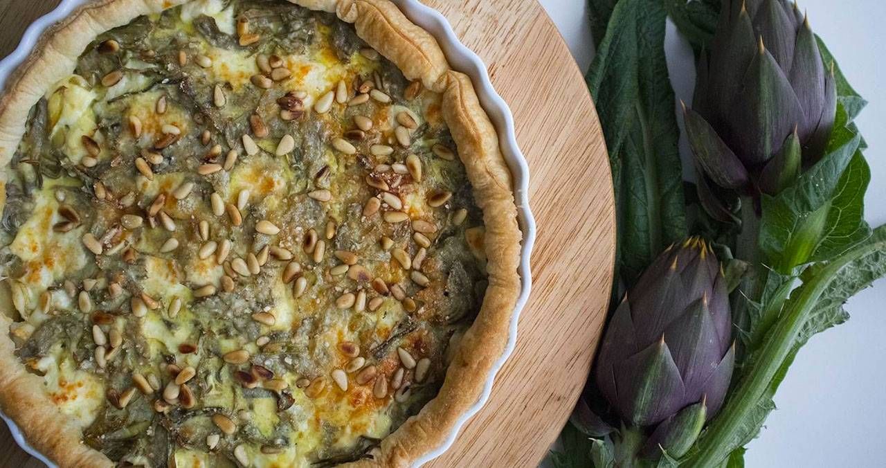 quiche-di-carciofi-con-stracchino-e-pinoli