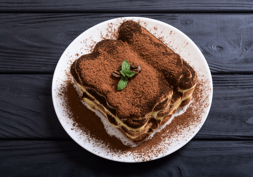 Tiramisù con panna: la variante del più classico dessert